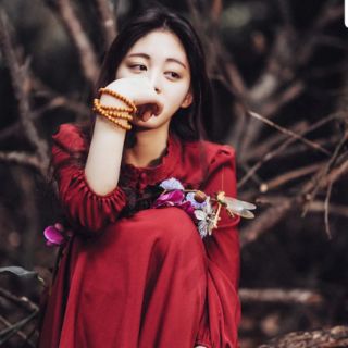 Váy Đỏ dáng dài phong cách Vintage