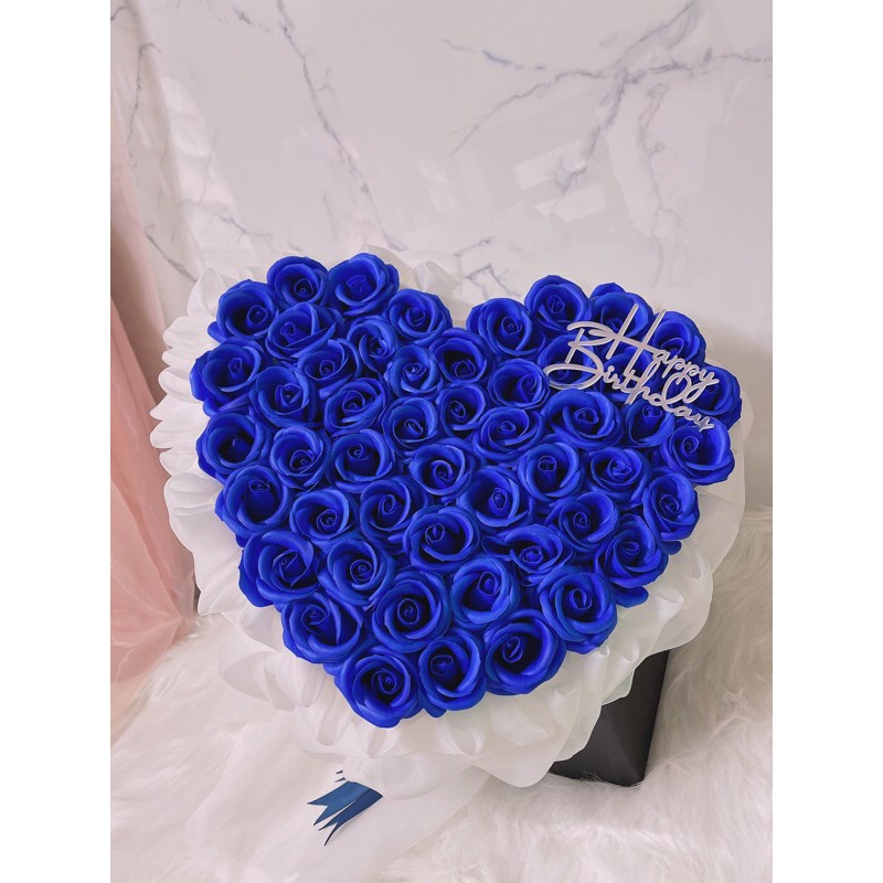Quà sinh nhật -  Bó hoa tim 50 bông sáp màu xanh coban