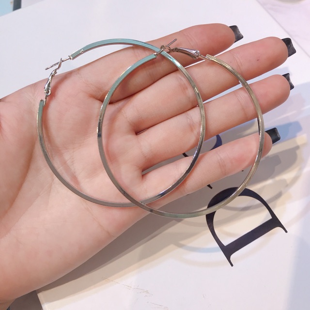 Khuyên tai tròn trơn cạnh vuông sang chảnh