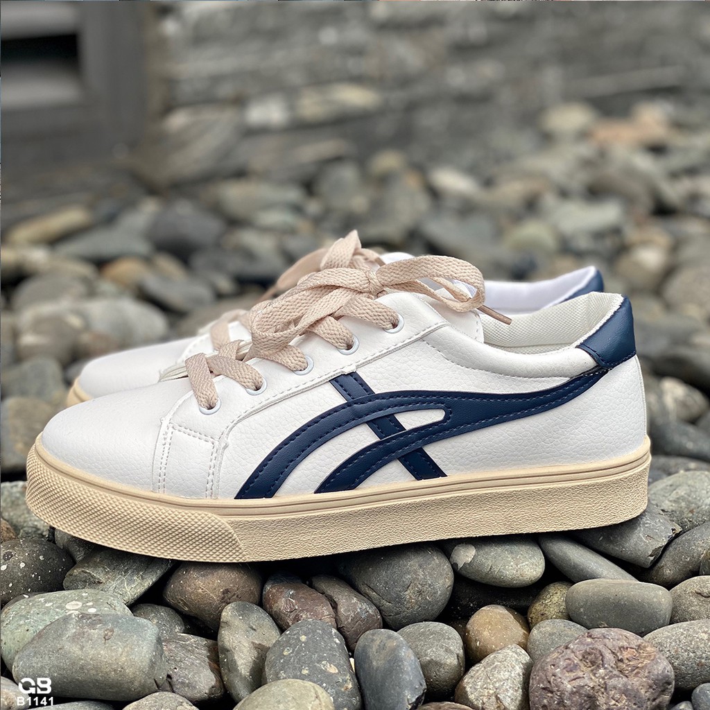 Giày bata nữ giayBOM CLASSICS thiết kế đơn giản đế cao 2 cm B1141 | BigBuy360 - bigbuy360.vn