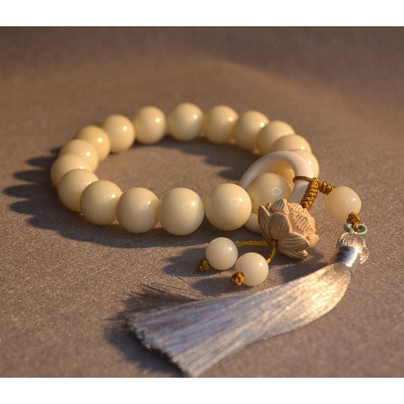 Chuỗi Hạt Bồ Đề 18 Hạt 15mm Màu Trắng