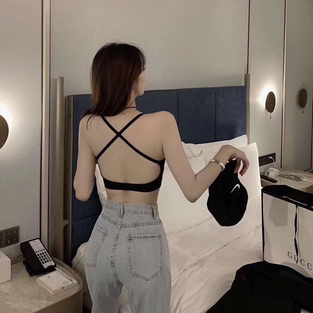 Áo bra đen khoét lưng U chất đẹp