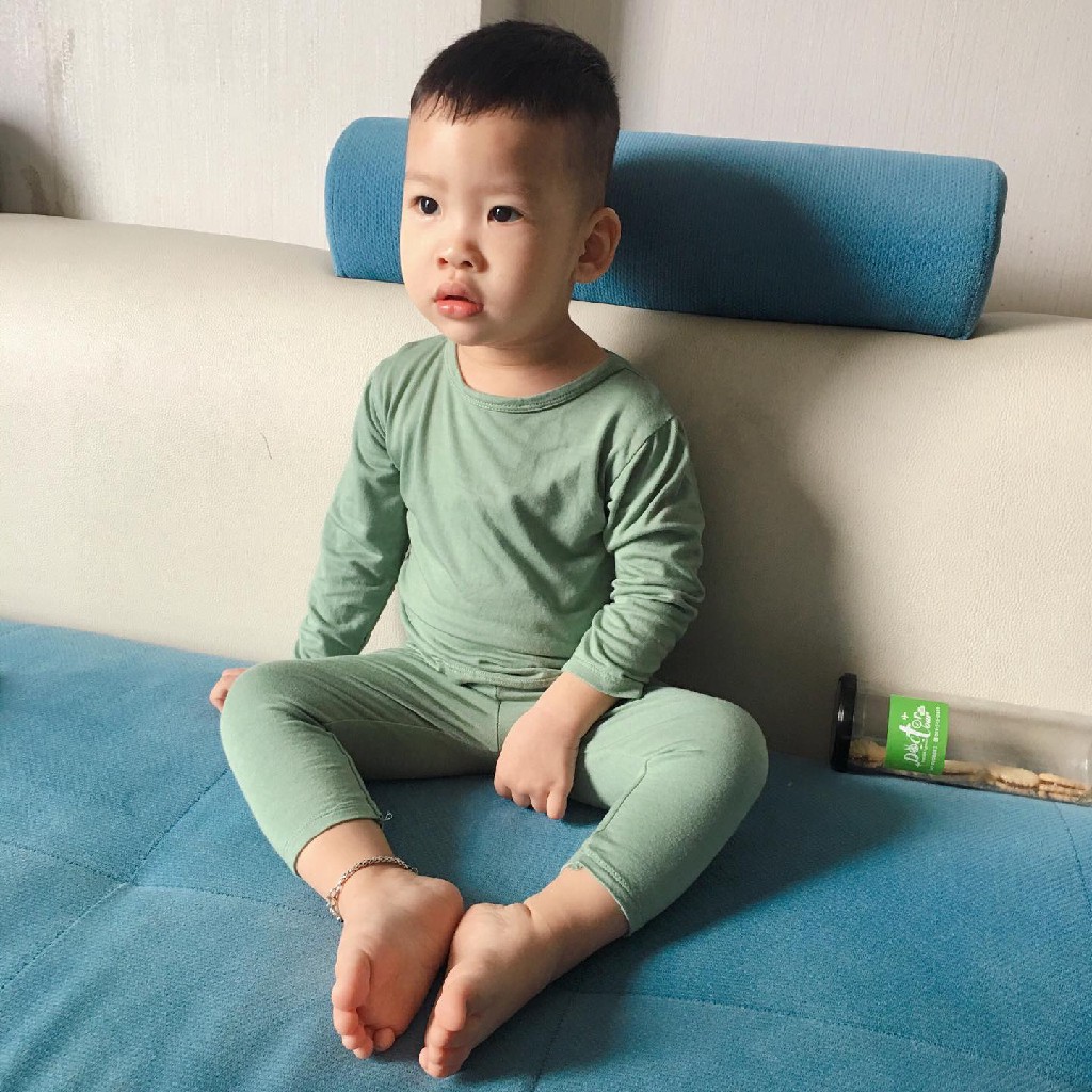 Bộ quần áo dài tay chui đầu hoặc cài vai Minky Mom thun lạnh mềm mịn chuẩn Sài Gòn