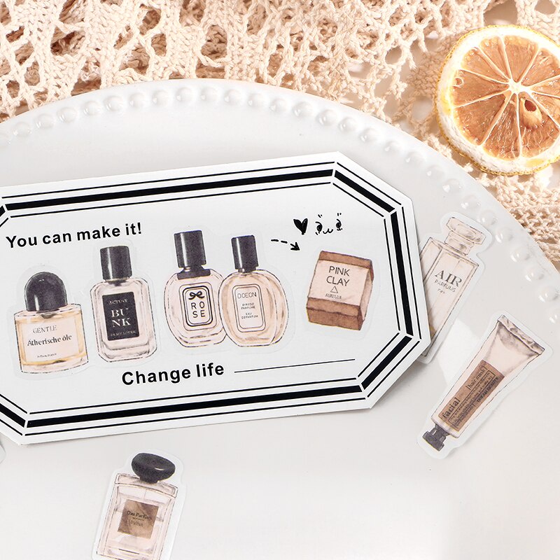 Set 40 miếng dán trang trí họa tiết hoạt hình xinh xắn