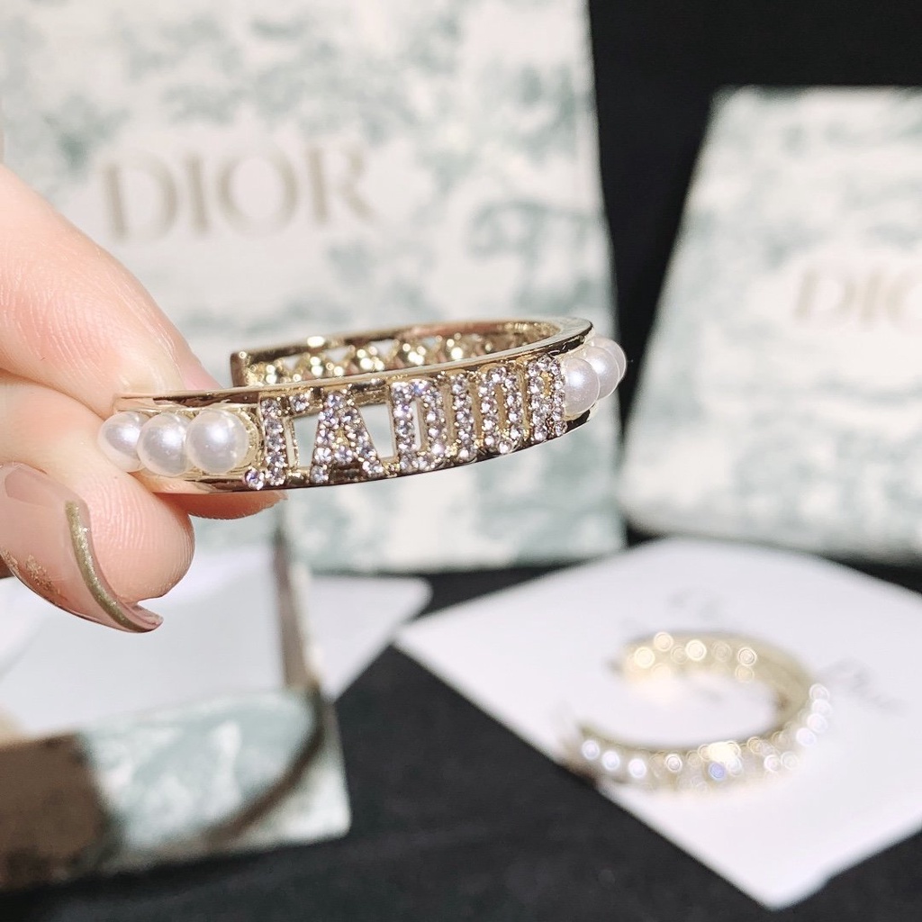 Bông Tai Dior Bằng Thép Titan Hình Chữ CD Thời Trang Cho Nữ