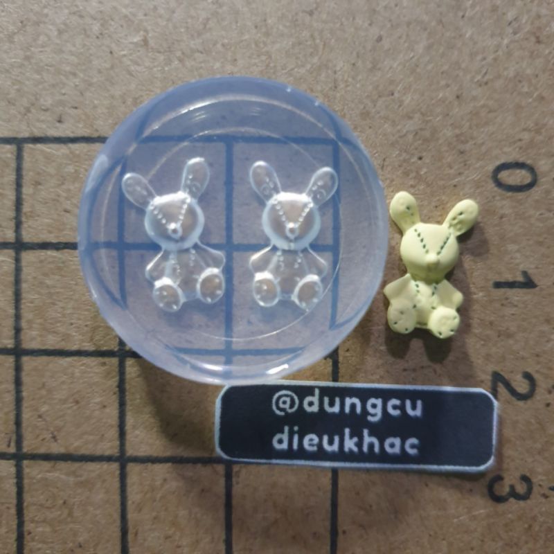 Khuôn "3d nail" thỏ bông vàng bé xinh