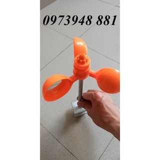 Dụng cụ đuổi chim, côn trùng quay 360 độ dùng trong ngành điện, làm vườn, nông nghiệp 01 (nhỏ)