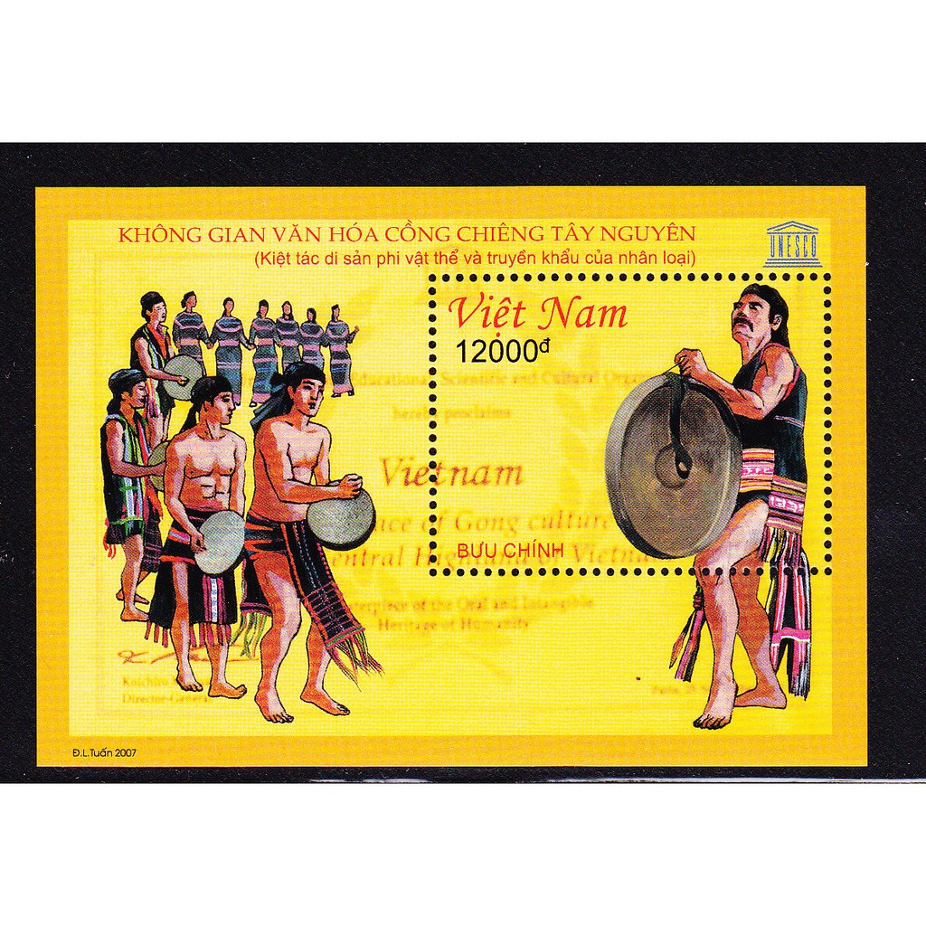 Tem sưu tập MS 963 Tem Việt Nam Không gian văn hoá cồng chiêng Tây Nguyên ( 3 tem 1 block )