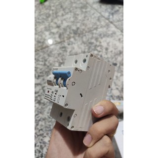 Aptomat CB thông minh Wifi Tuya 63A 40A