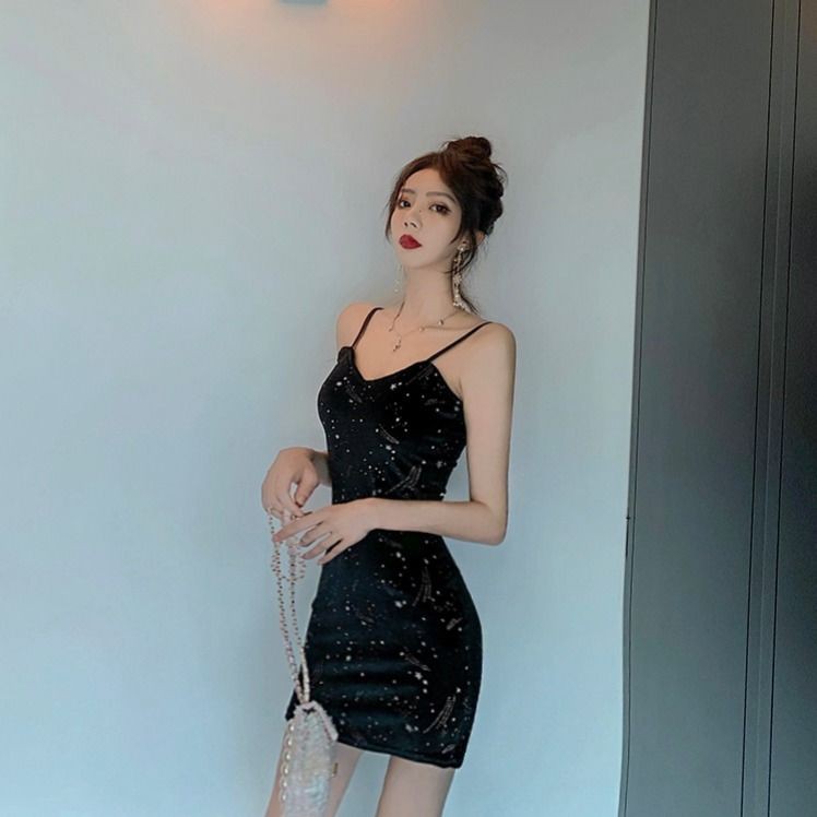 Sling váy nữ tính khí ngắn nhẹ trưởng thành mới mùa xuân và mùa thu mới nhung Hàn Quốc kết hợp tất cả các kết hợp túi mỏ