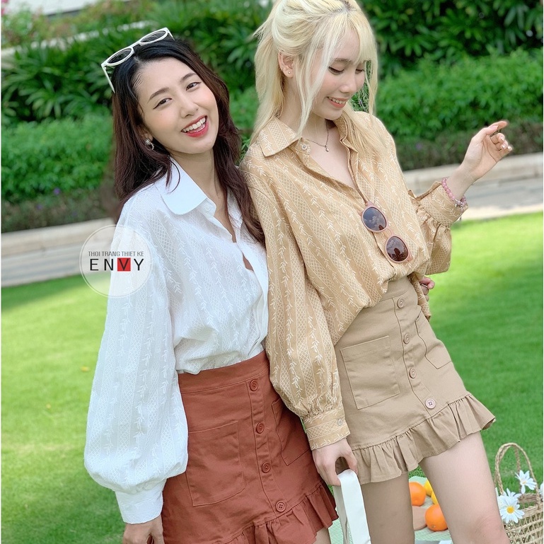 Áo Sơ Mi Cotton Thêu ENVY - S136. Áo sơ mi thêu hoa với form rộng đơn giản