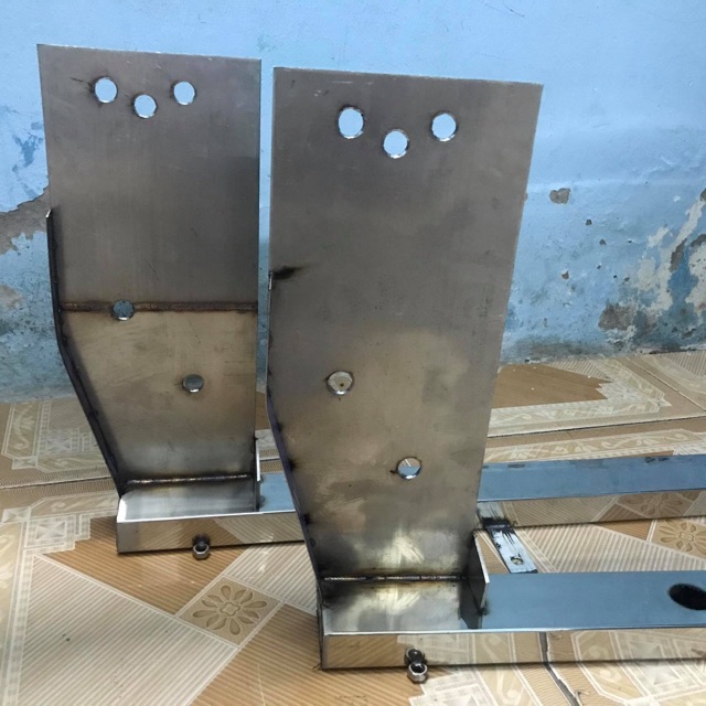 Khung đỡ két nước xe I10 chế