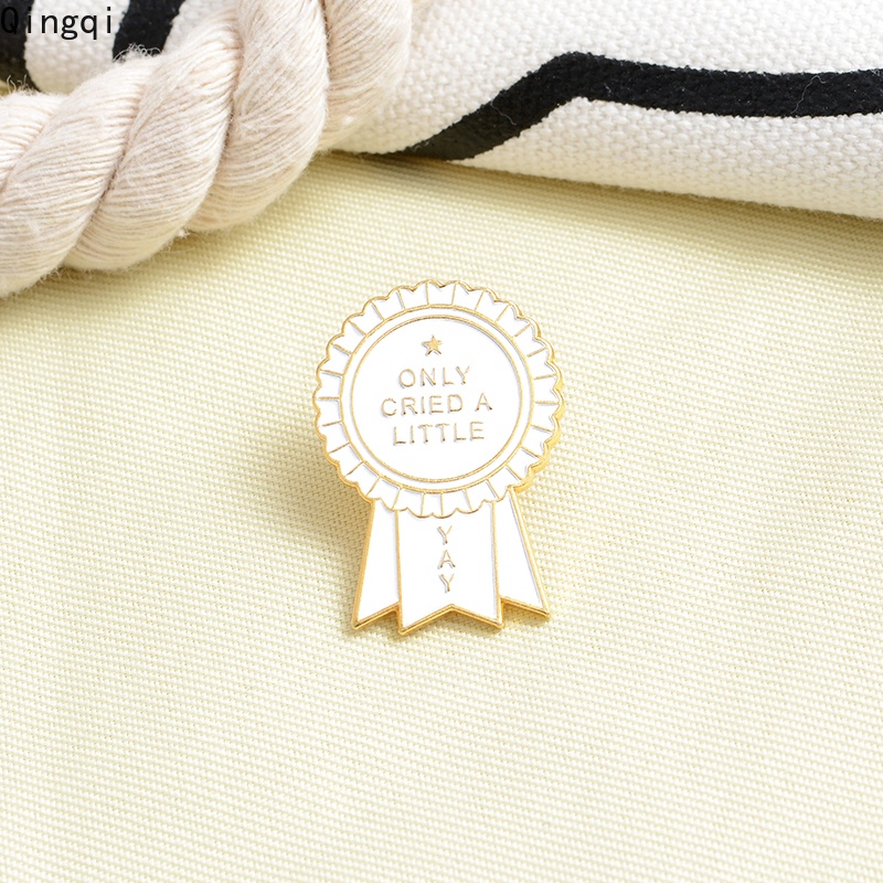 Huy hiệu cài áo Miss Zoe tráng men họa tiết chữ Only Cried A Little