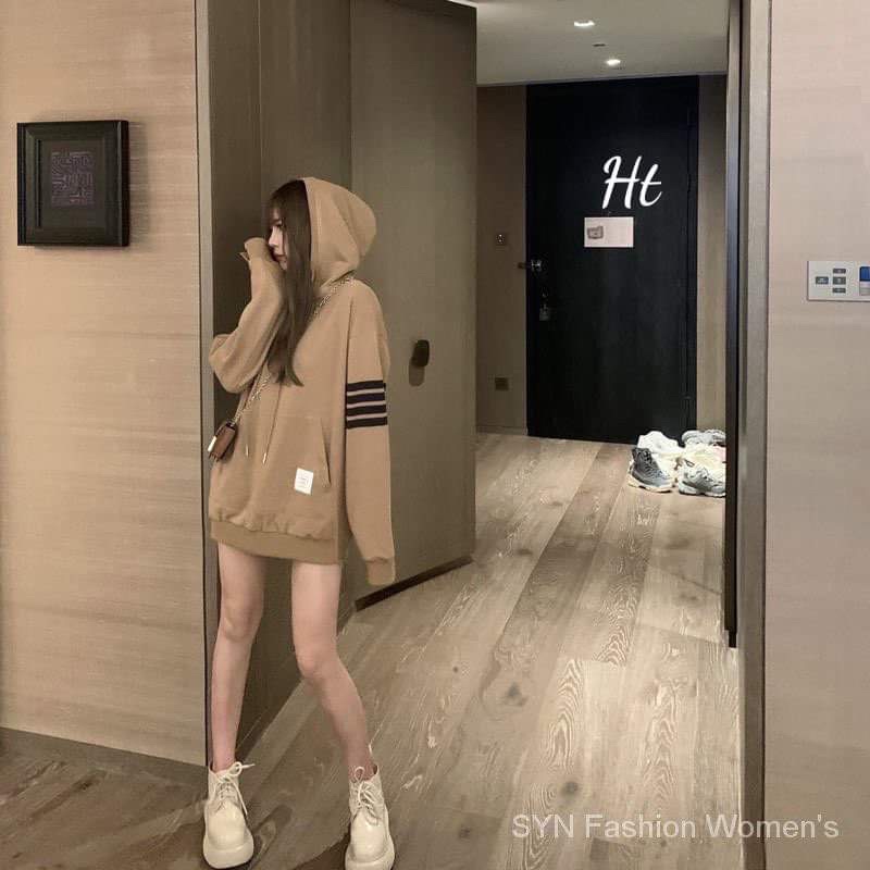 Áo hoodie nâu sọc mác túi HT12