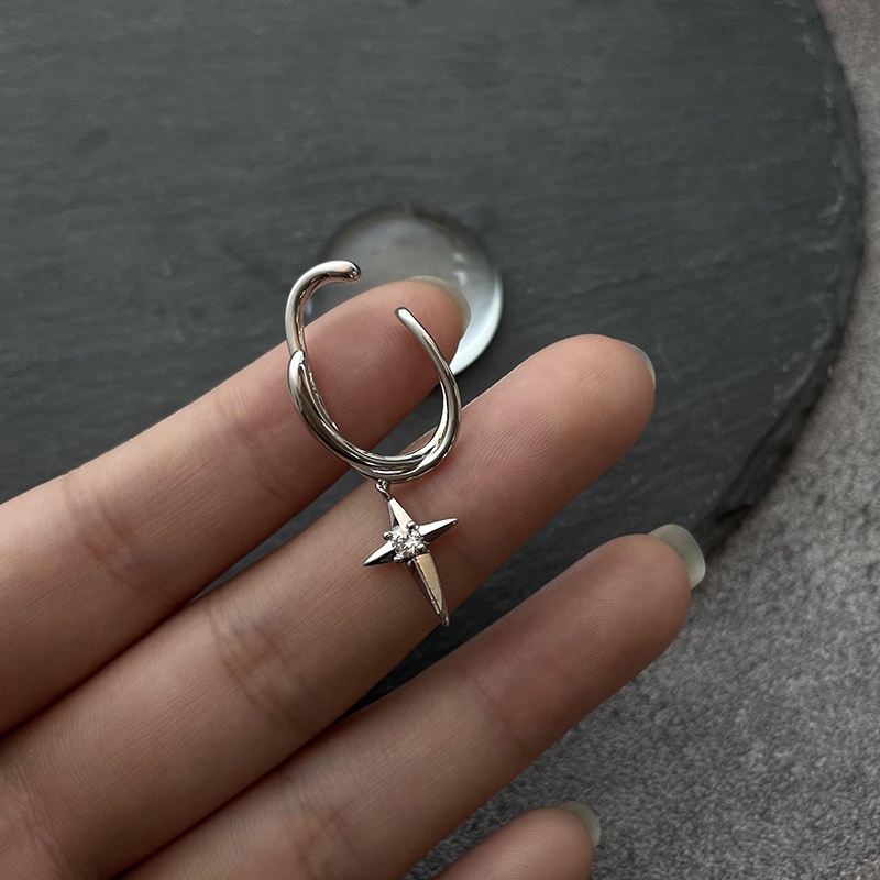 Khuyên kẹp vành tai 19A1246 kiểu chữ thập đơn không cần xỏ lỗ phong cách hiphop Hàn Quốc