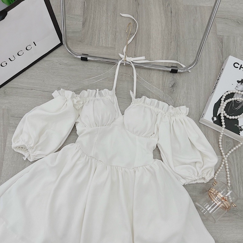 Đầm xoè trắng trễ vai dây cổ yếm CS