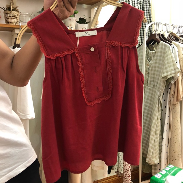 Áo đỏ mix cvay
