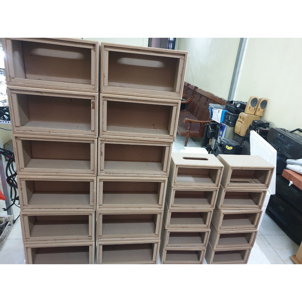 MetaSound: Box thô KT 295mm x 150mm x150mm gỗ MDF 9mm, Khoét lỗ loa và bọc da theo yêu cầu, kt phổ thông nhiều a/e chọn