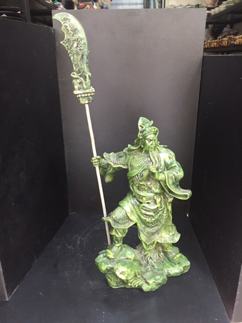 Tượng quan công cầm đao bằng đá nhân tạo composite cao 23cm