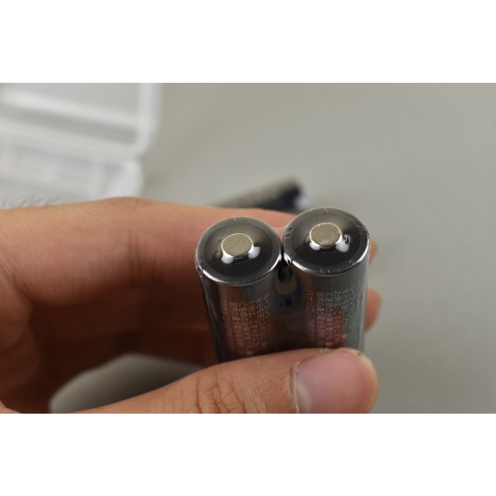 Pin sạc Eneloop Panasonic AA PRO NEW màu đen