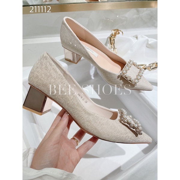 BEESHOES - GIÀY CAO GÓT NỮ MŨI NHỌN - GIÀY CAO GÓT NỮ GÓT TRỤ CAO 5 PHÂN SẴN MÀU ĐEN - KEM 211112