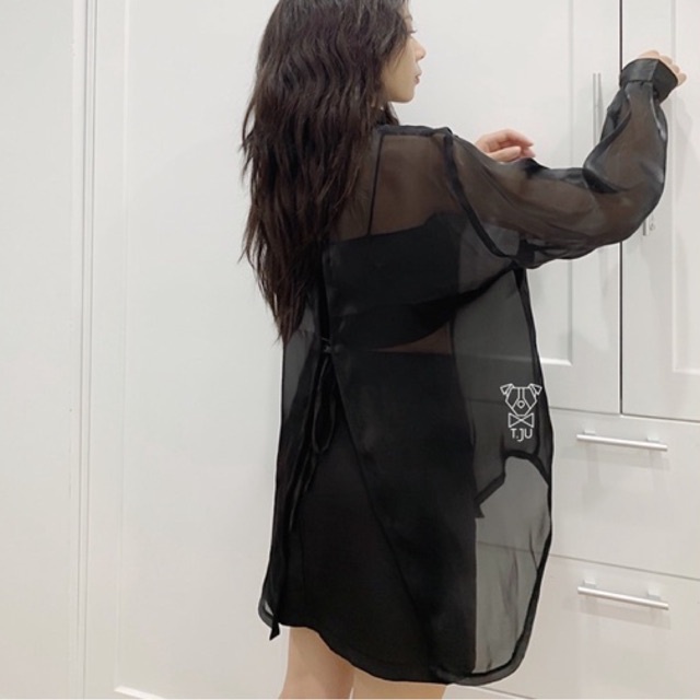 Áo sơ mi nữ trong suốt dài tay. Sơ mi nữ xuyên thấu ánh nhẹ, xẻ tà sau, thắt nơ, freesize, ulzzang, T-Ju (Ngọc Trai) | BigBuy360 - bigbuy360.vn