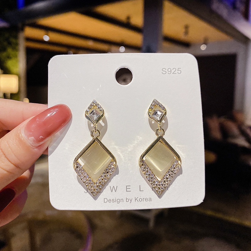 Khuyên Tai Hình Mắt Mèo Đính Đá Phong Cách Vintage Tinh Tế Mới