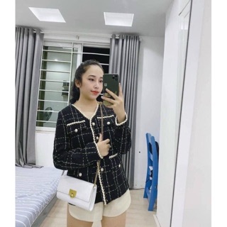 Áo dạ tweed khuy cúc ngọc xinh xắn