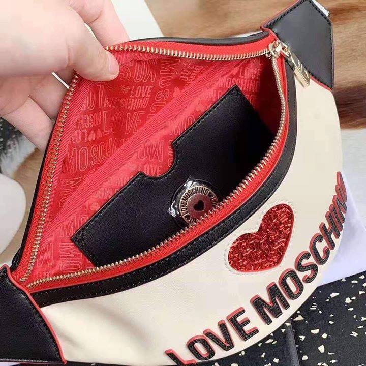 Túi bao tử MOSCHINO LOVE HEART FANNY PACK cho nữ
