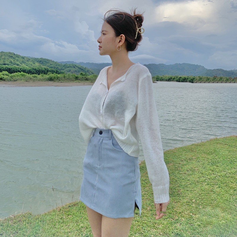 Chân váy chữ A xẻ tà 2 bên lưng cao qua rốn màu xanh/đen - Meadow | BigBuy360 - bigbuy360.vn