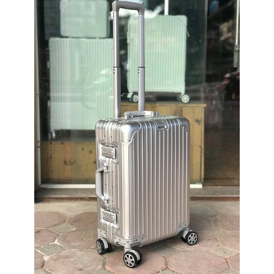 Vali RIMOWA Nhôm Nguyên Khối Bạc 20inch