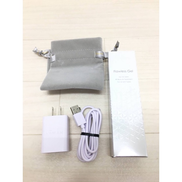 Máy chăm sóc da nâng cơ Yaman RF Beaute Bloom