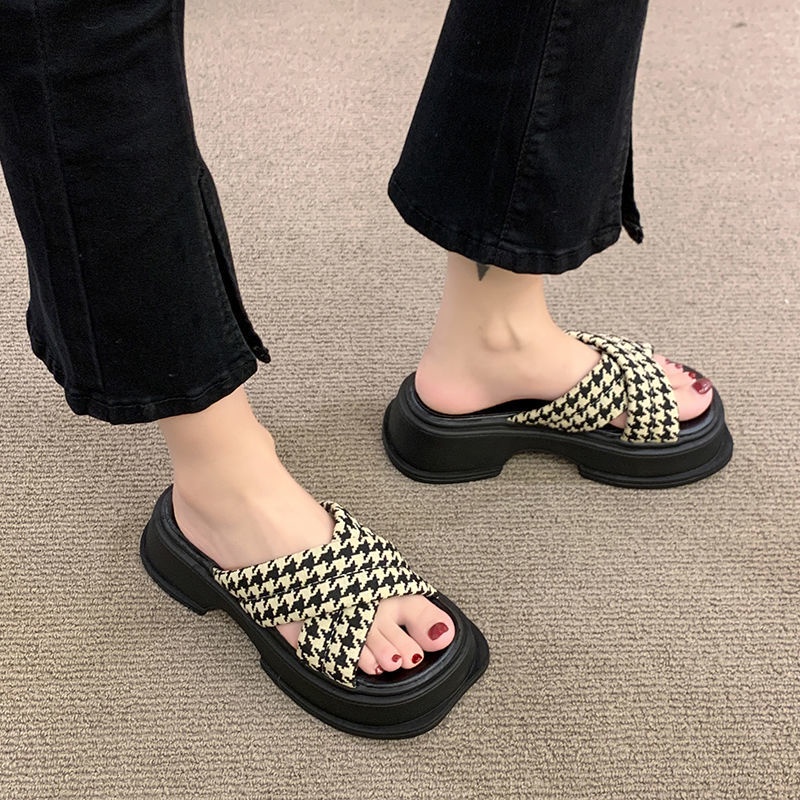 Sandal Cao Cấp Thiết Kế Mới Đế Dày Cao Cấp Thời Trang