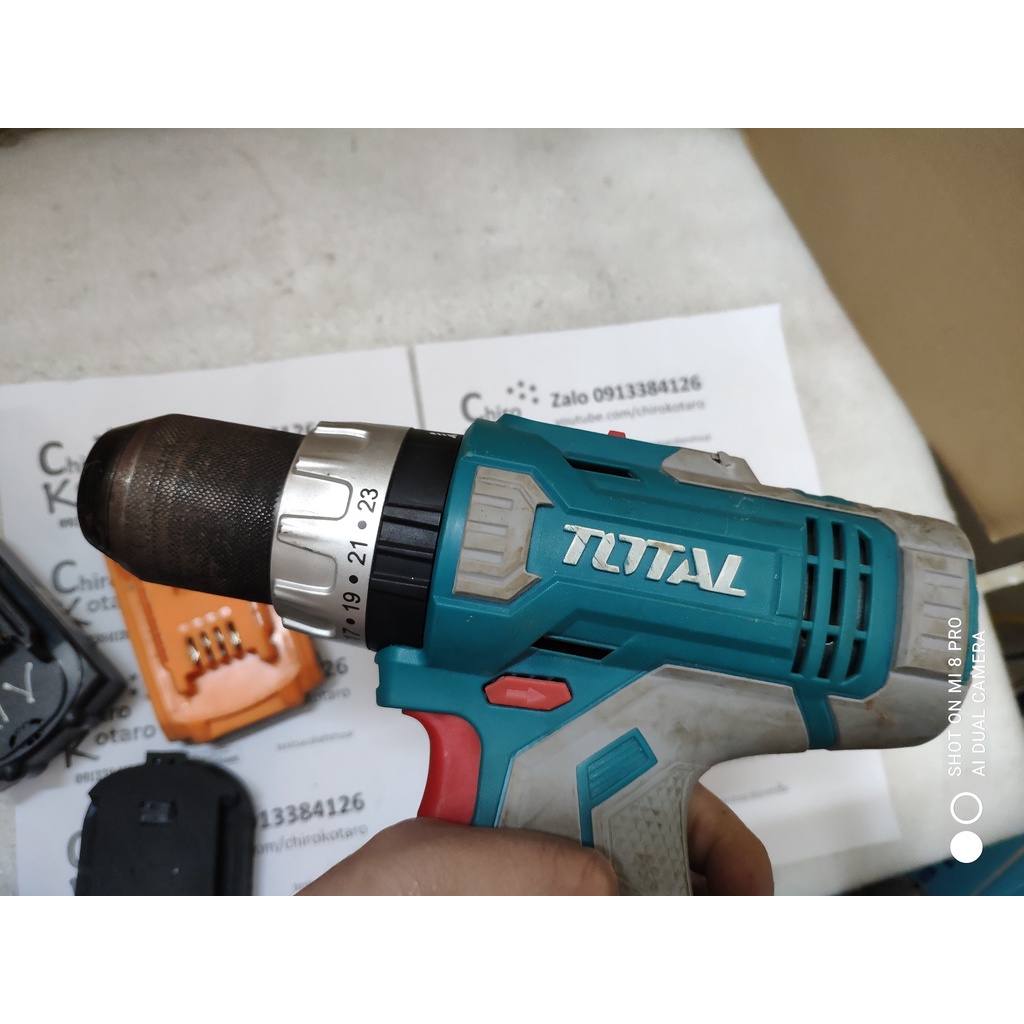 Đế chuyển chân khoan, vit Total Ingco 20V li-ion cài bản 3 chân sang dùng pin cài Makita LXT