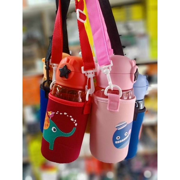 Bình nước cho bé đi học bình tập uống nước 550ml có dây đeo nắp bật ống hút mềm cao cấp