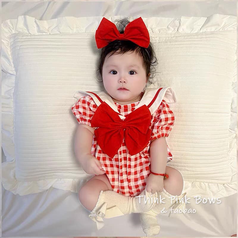 Váy kẻ đỏ+ bờm_