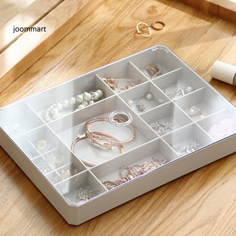 Hộp vuông có nắp trang suốt để đựng trang sức tiện dụng