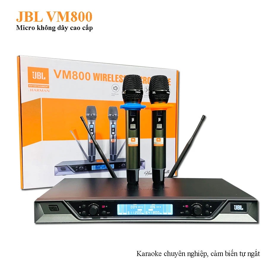 Micro karaoke không dây JBL VM800 thiết kế sang trọng, tay mic được làm bằng kim loại bền bỉ và thẩm mỹ chống hú tốt