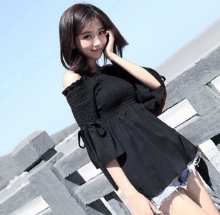 Áo đen chun trễ vai cực yêu 💋