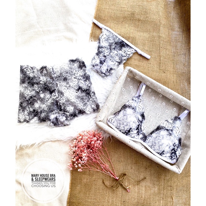 BỘ BRALETTE REN MÚT NGỰC LOANG TRẮNG ĐEN MARY HOUSE BRA & SLEEPWEARS