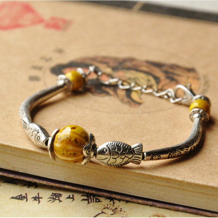 Vòng gốm charm phối song ngư VGOM60
