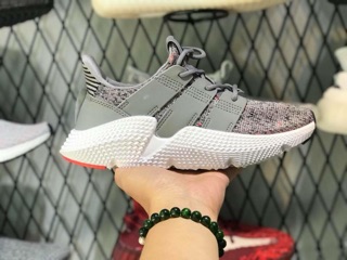 Giày sneaker Pro phere