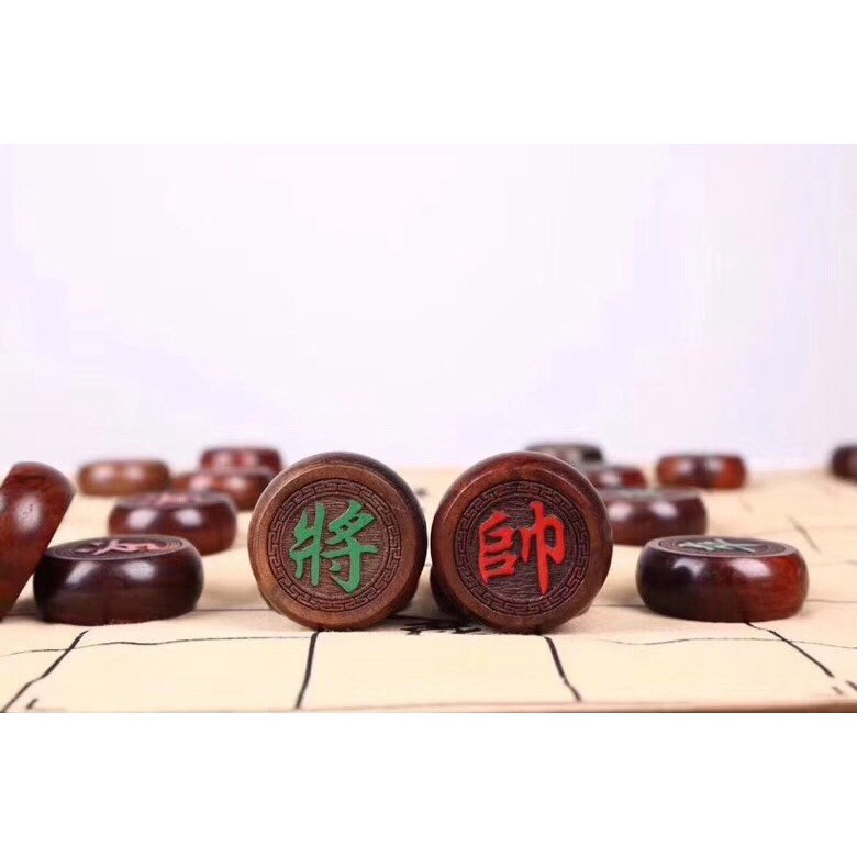 ) BỘ CỜ TƯỚNG BẰNG GỖ HƯƠNG CAO CẤP