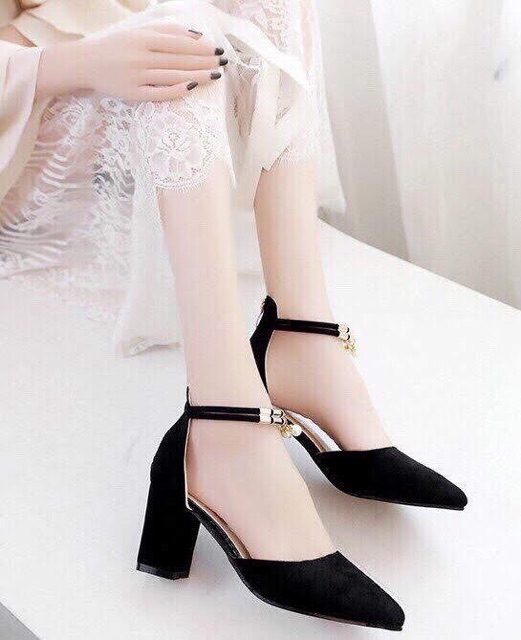 Giày Cao Gót 7p Bít Mũi Vòng Cổ Hạt Châu