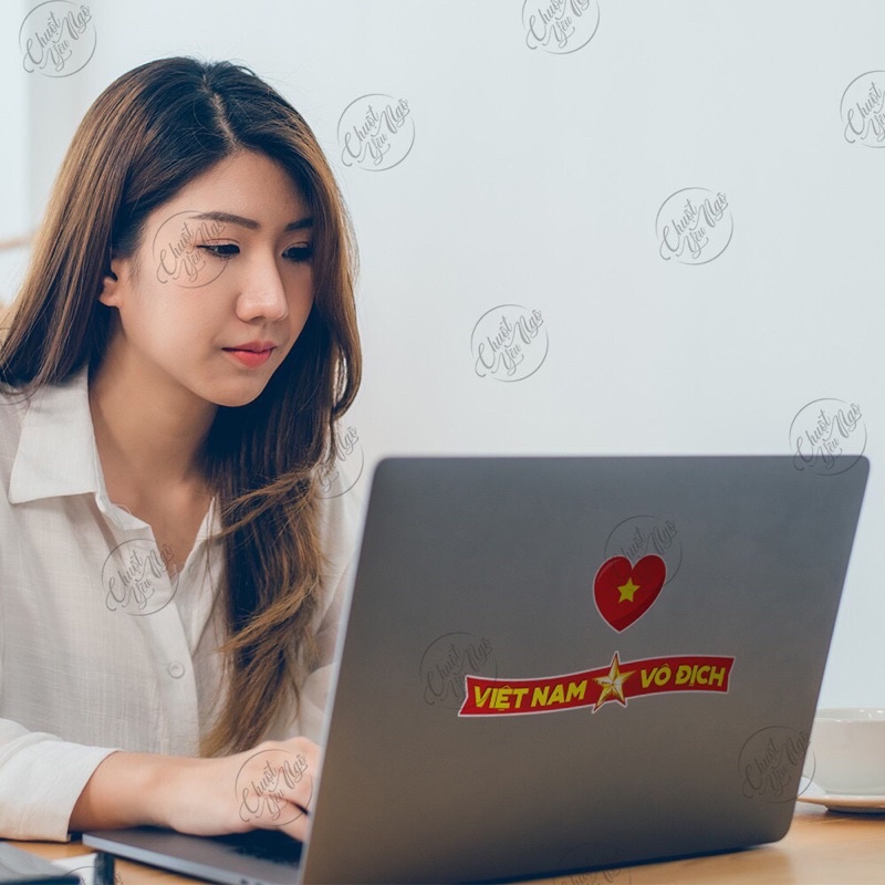 Bộ 13 sticker decal chống nước hình dán trái tim đỏ lá cờ đỏ sao vàng Việt Nam vô địch tôi yêu VN cổ động bóng đá NT 30