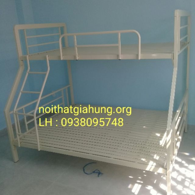 Giường sắt tầng hộp vuông trên 1m2 x2m , dưới 1m6x2m . Tại HCM