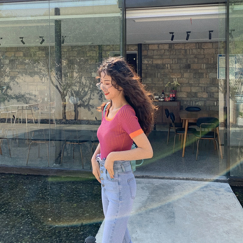 Áo Thun Tay Ngắn Cổ Vuông Dáng Ôm Phong Cách Hàn Quốc