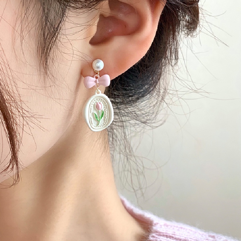 Bông Tai Mạ Bạc 925 Hình Hoa Tulip Đính Ngọc Trai Thời Trang Hàn Quốc