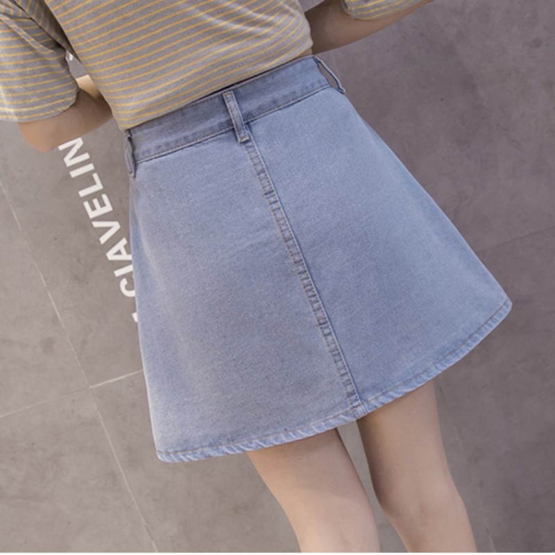 Chân váy denim phối hàng nút thời trang cho nữ