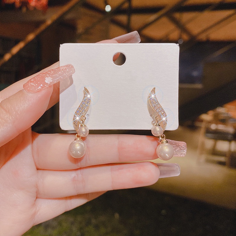 Đôi Khuyên Tai Dài Tua Rua Thời Trang Cho Nữ